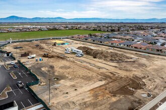 9847 Panama Ln, Bakersfield, CA - VUE AÉRIENNE  vue de carte - Image1