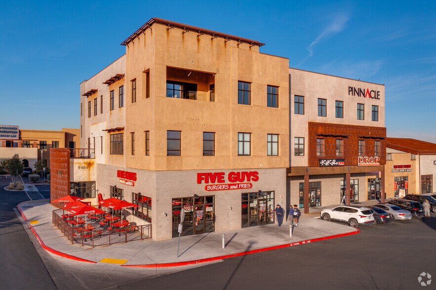 9460-9540 W Flamingo Rd, Las Vegas, NV à louer - Photo principale – Image 1 sur 2