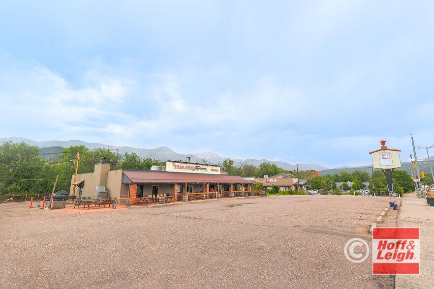 2925 W Colorado Ave, Colorado Springs, CO à vendre - Photo de l’immeuble – Image 2 sur 16