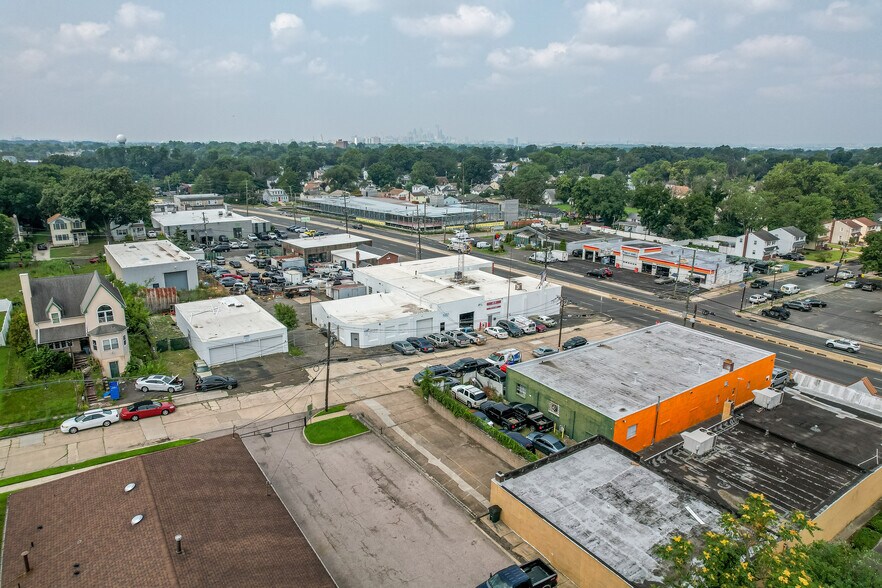 4730 N Crescent Blvd, Pennsauken, NJ à louer - Photo de l’immeuble – Image 2 sur 35