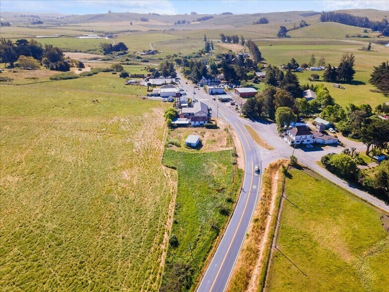 14500 Mill St, Valley Ford, CA à vendre - Photo de l’immeuble – Image 3 sur 21
