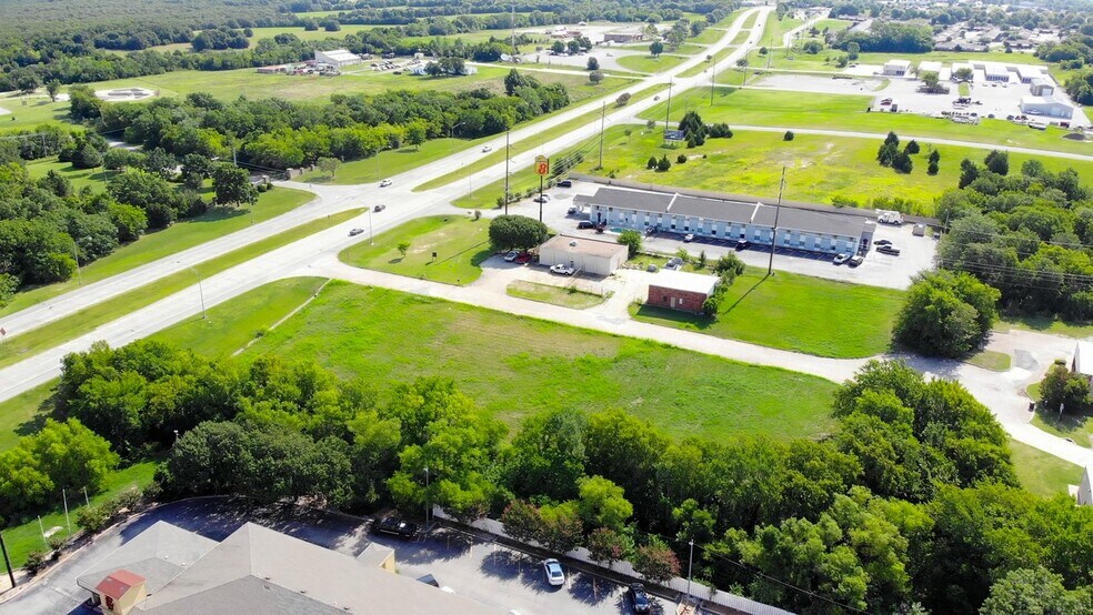 Cortez Cir, Ardmore, OK à vendre - Photo de l’immeuble – Image 3 sur 10