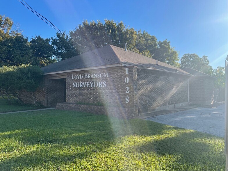 1020-1030 Sylvania, Fort Worth, TX à vendre - Photo de l’immeuble – Image 3 sur 24