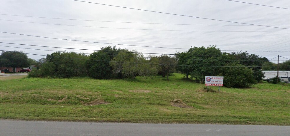 12259 Leopard St, Corpus Christi, TX à vendre - Photo de l’immeuble – Image 1 sur 3