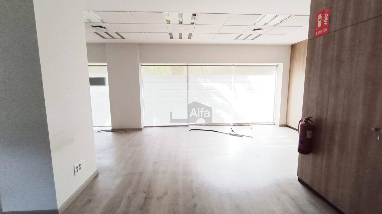 Badalona, BAR 08913 - Lot DR - - Photo intérieure - Image 1 of 26