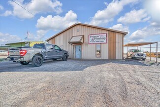 Plus de détails pour 1125 N 8th St, Hollis, OK - Spécialisé à vendre