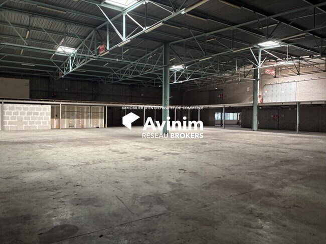 Plus de détails pour Industriel/Logistique à louer