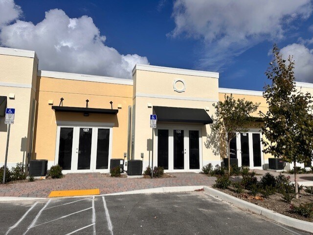 11950 SW Tom Mackie Blvd, Port Saint Lucie, FL à louer - Photo de l’immeuble – Image 2 sur 6