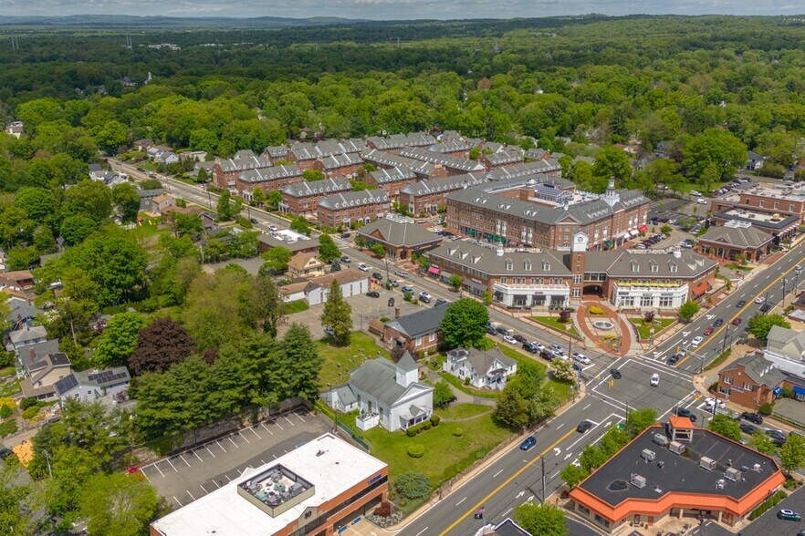6 W Mount Pleasant Ave, Livingston, NJ à vendre - Photo de l’immeuble – Image 3 sur 22