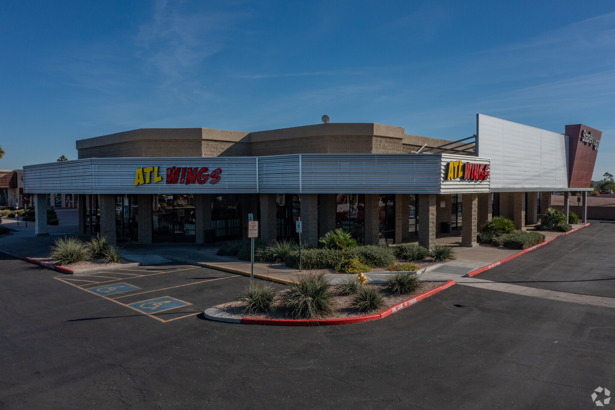 S Stapley Dr, Mesa, AZ à louer Photo principale– Image 1 sur 25