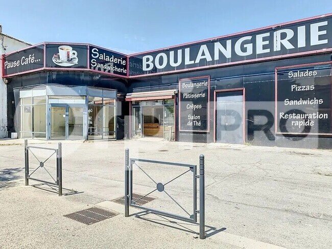 Plus de détails pour 554 Av Mal De Lattre De Tassigny, Lunel - Local commercial à vendre