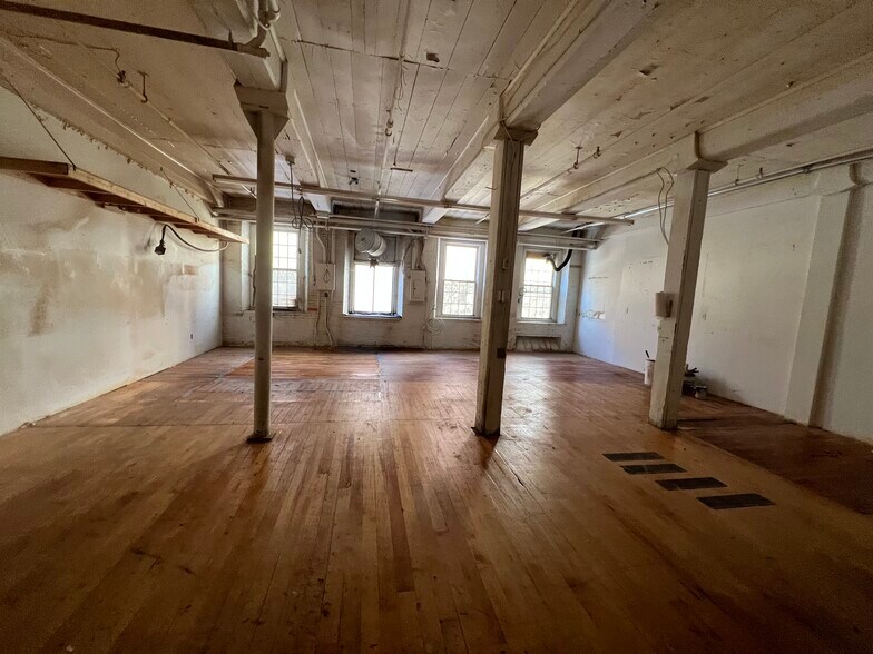 2 Main St, Biddeford, ME à louer - Photo de l’immeuble – Image 2 sur 51