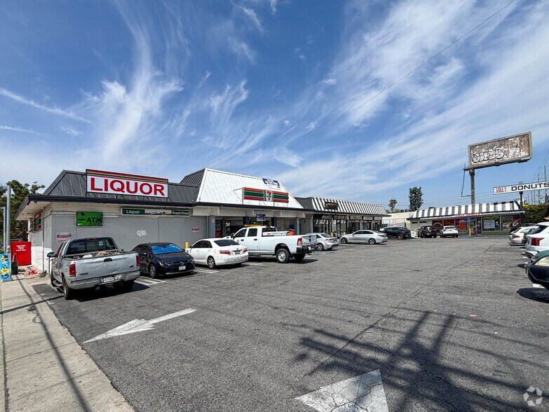 12861 Vanowen St, North Hollywood, CA à louer - Photo principale – Image 1 sur 1