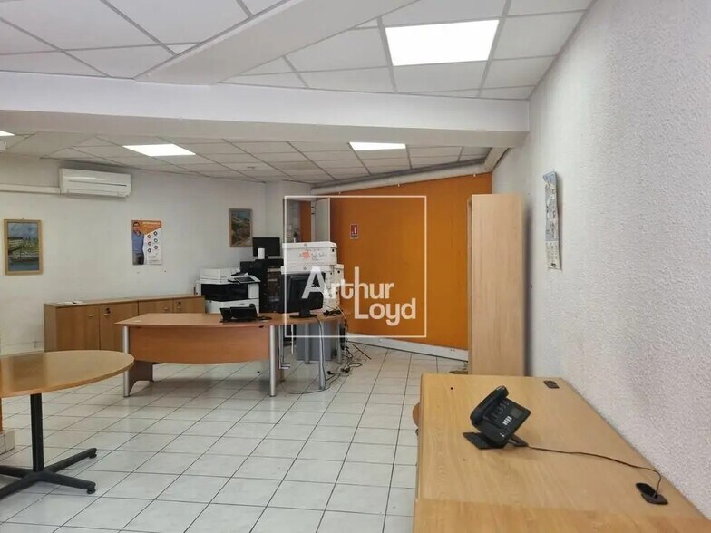 11 Place De La Porte De Paris, Melun à louer - Photo de l’immeuble – Image 2 sur 5