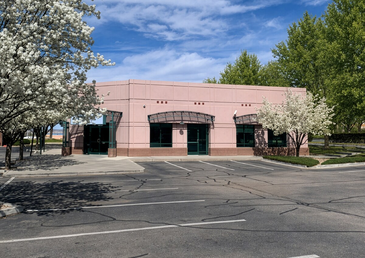 7620 Jefferson St NE, Albuquerque, NM à louer Photo de l’immeuble– Image 1 sur 10
