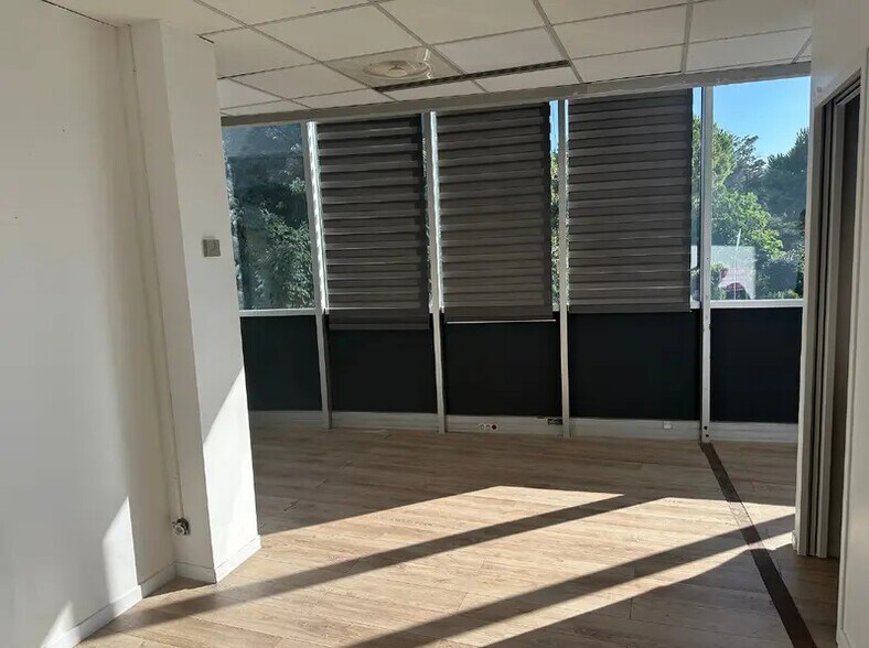 33 Avenue De Hambourg, Marseille à louer - Photo intérieure – Image 3 sur 6