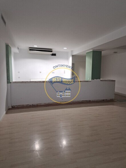 Local commercial dans Ontinyent à louer - Photo de l’immeuble – Image 2 sur 7