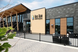 Plus de détails pour NW 62nd & Merle Hay Rd, Johnston, IA - Local commercial à louer