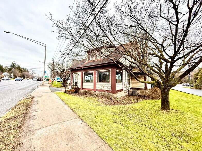 6840 E Genesee St, Fayetteville, NY à vendre - Photo de l’immeuble – Image 2 sur 13