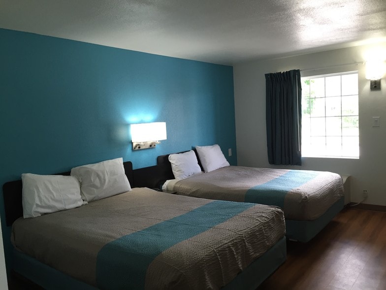 533 N Marquette Rd, Prairie Du Chien, WI à vendre - Photo intérieure – Image 3 sur 10