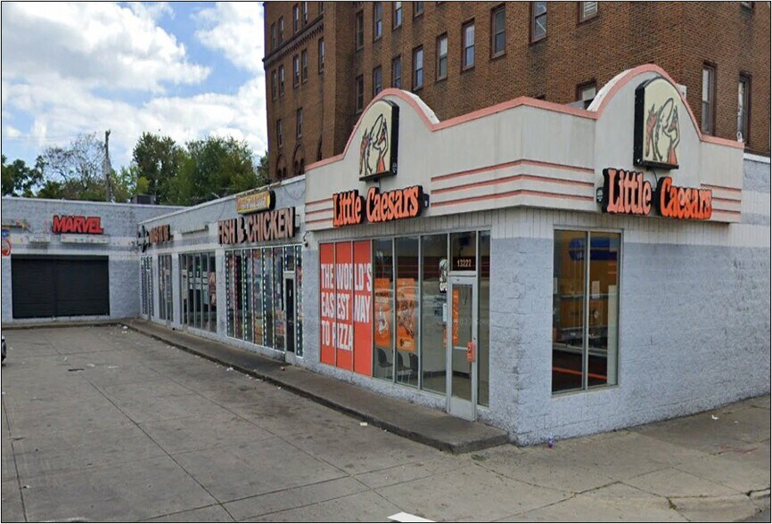 13222-13234 Woodward Ave, Highland Park, MI à louer - Photo de l’immeuble – Image 1 sur 6