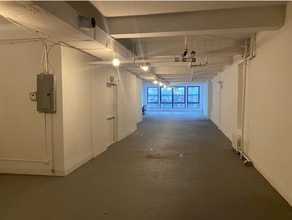 12 E 46th St, New York, NY à louer Photo intérieure– Image 2 sur 2