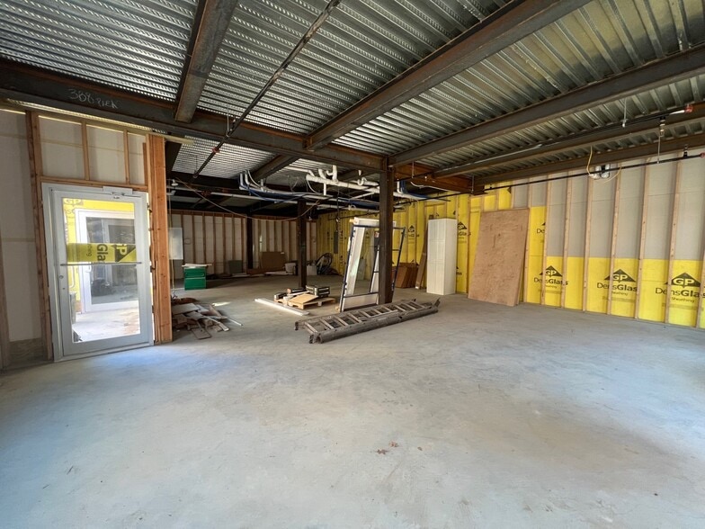 1123 Pleasantville Rd, Briarcliff Manor Village, NY à louer - Photo intérieure – Image 3 sur 10