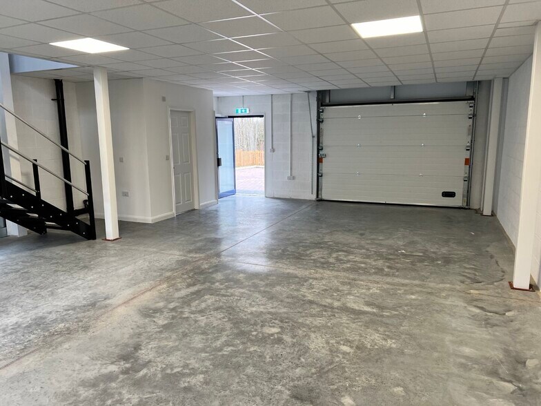 Bingham Rd, Sittingbourne à louer - Photo de l’immeuble – Image 3 sur 12