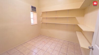 2315 E 4th St, Los Angeles, CA à louer Photo intérieure– Image 2 sur 5