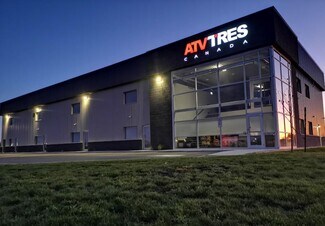 Plus de détails pour 9 Paquet St, Russell, ON - Industriel/Logistique à vendre