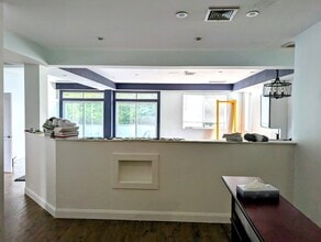 220 Main St S, Southbury, CT à louer Photo de l’immeuble– Image 1 sur 5