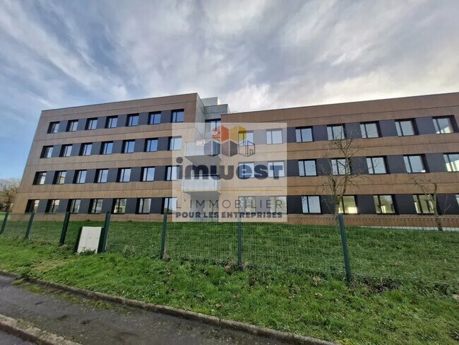 Plus de détails pour Bureau à louer