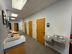 140 Aqua Shed Ct, Aberdeen, NC à louer Photo intérieure– Image 2 sur 11