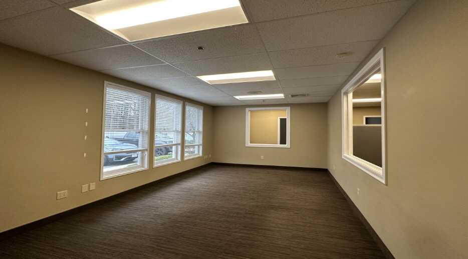 2377 Boston Rd, Wilbraham, MA à louer - Photo de l’immeuble – Image 3 sur 4