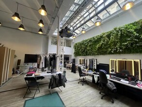 29 Rue D'Astorg, Paris à louer Photo intérieure– Image 2 sur 7