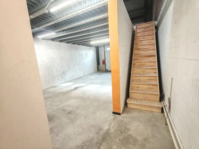 Industriel/Logistique dans Reims à louer - Photo de l’immeuble – Image 3 sur 7