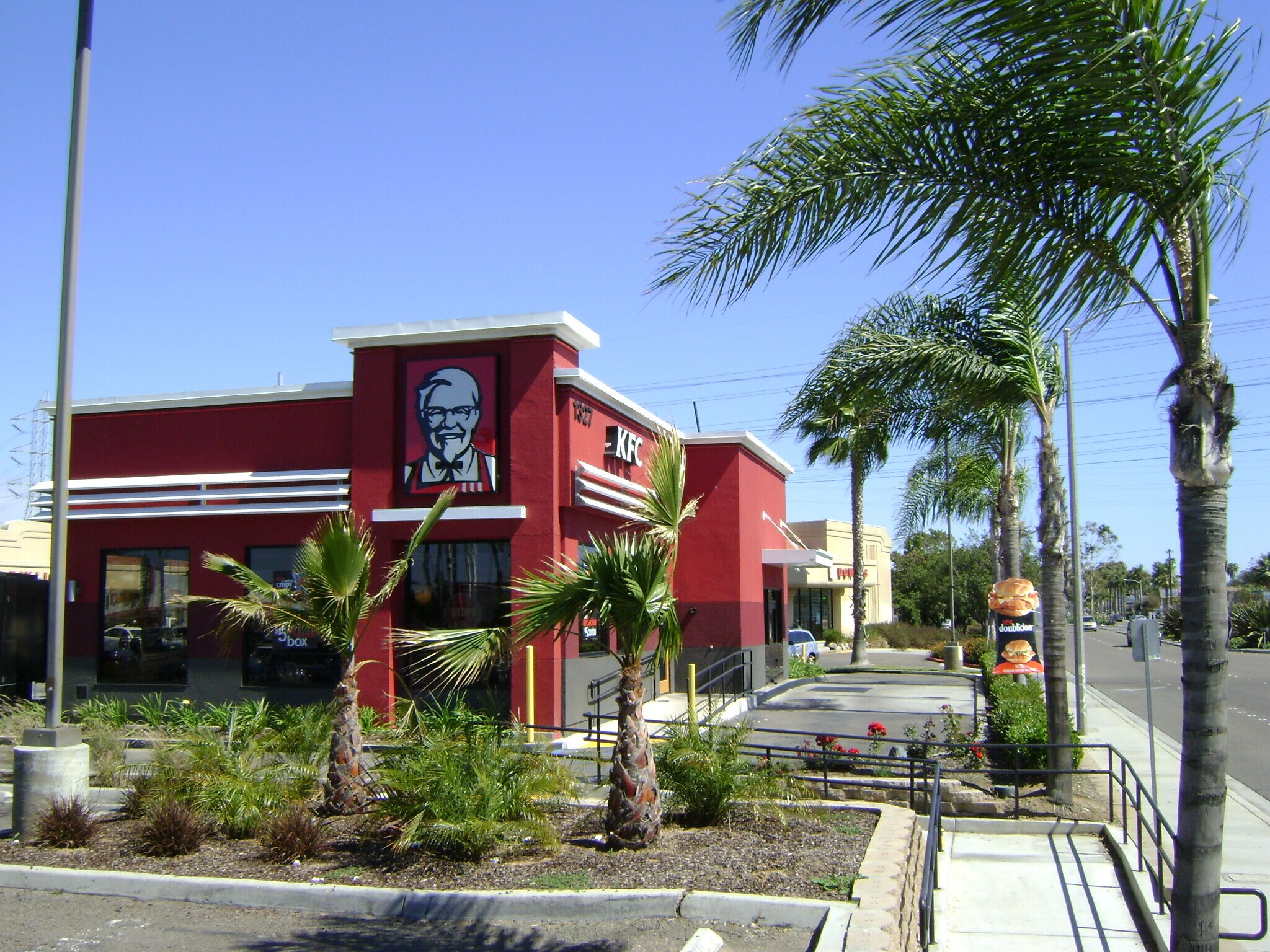 1355 SE Broadway Rd, Chula Vista, CA à louer Photo de l’immeuble– Image 1 sur 12
