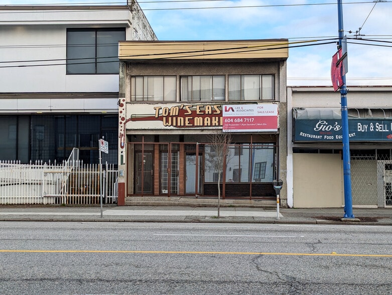 821 Hastings St E, Vancouver, BC à vendre - Photo de l’immeuble – Image 1 sur 7
