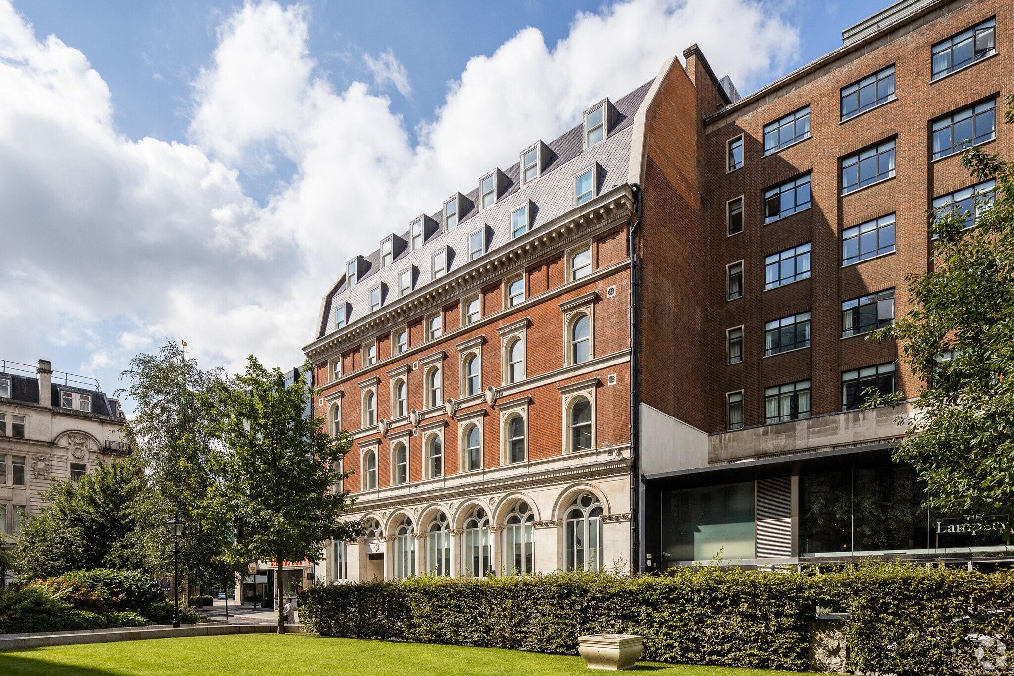 2 Seething Ln, Londres à louer Photo principale– Image 1 sur 5