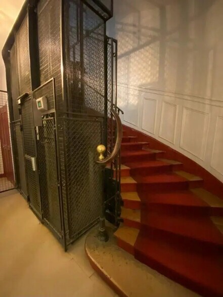 Bureau dans Paris à louer - Photo de l’immeuble – Image 2 sur 6