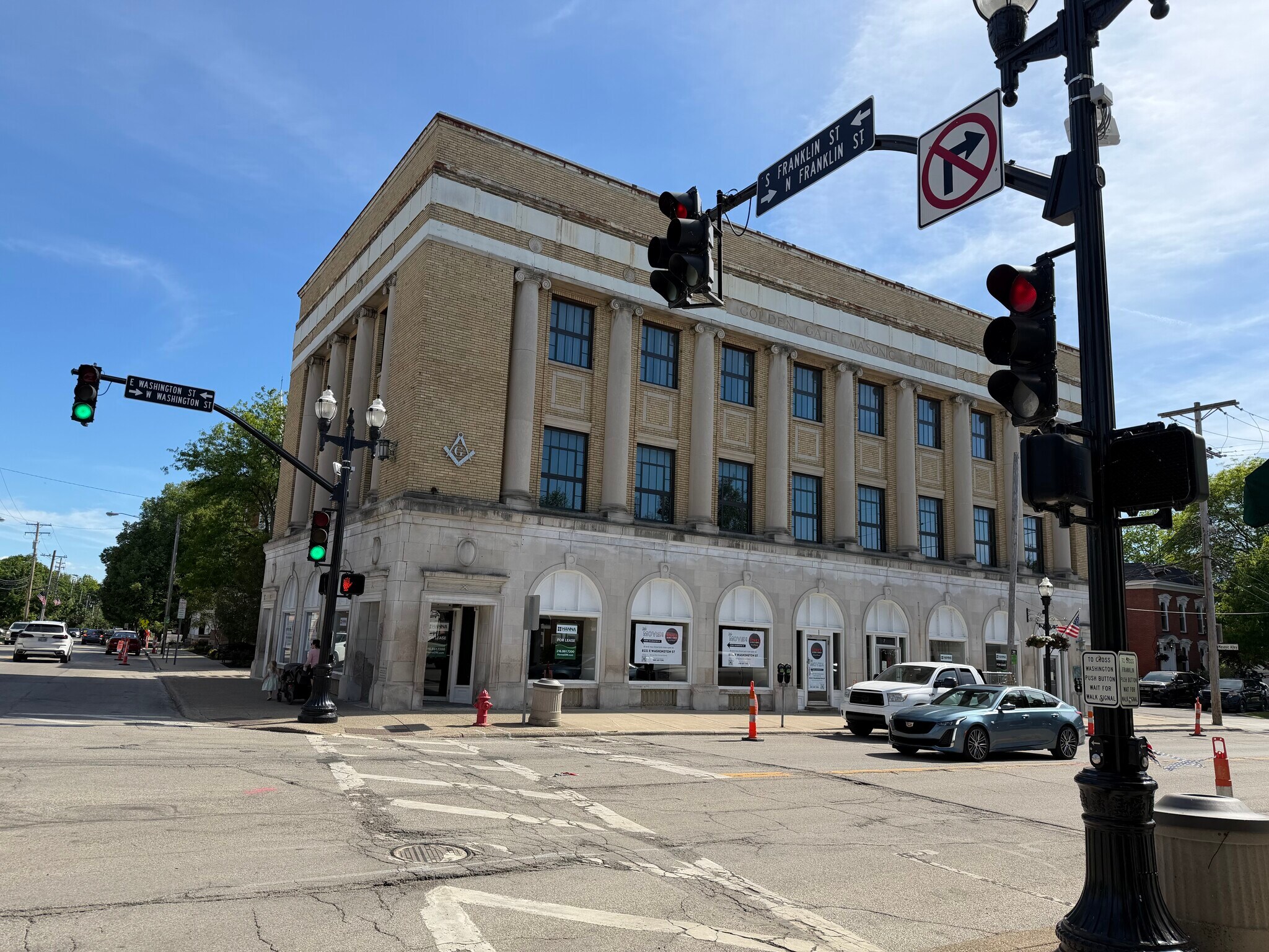 7-11 W Washington St, Chagrin Falls, OH à louer Photo de l’immeuble– Image 1 sur 7