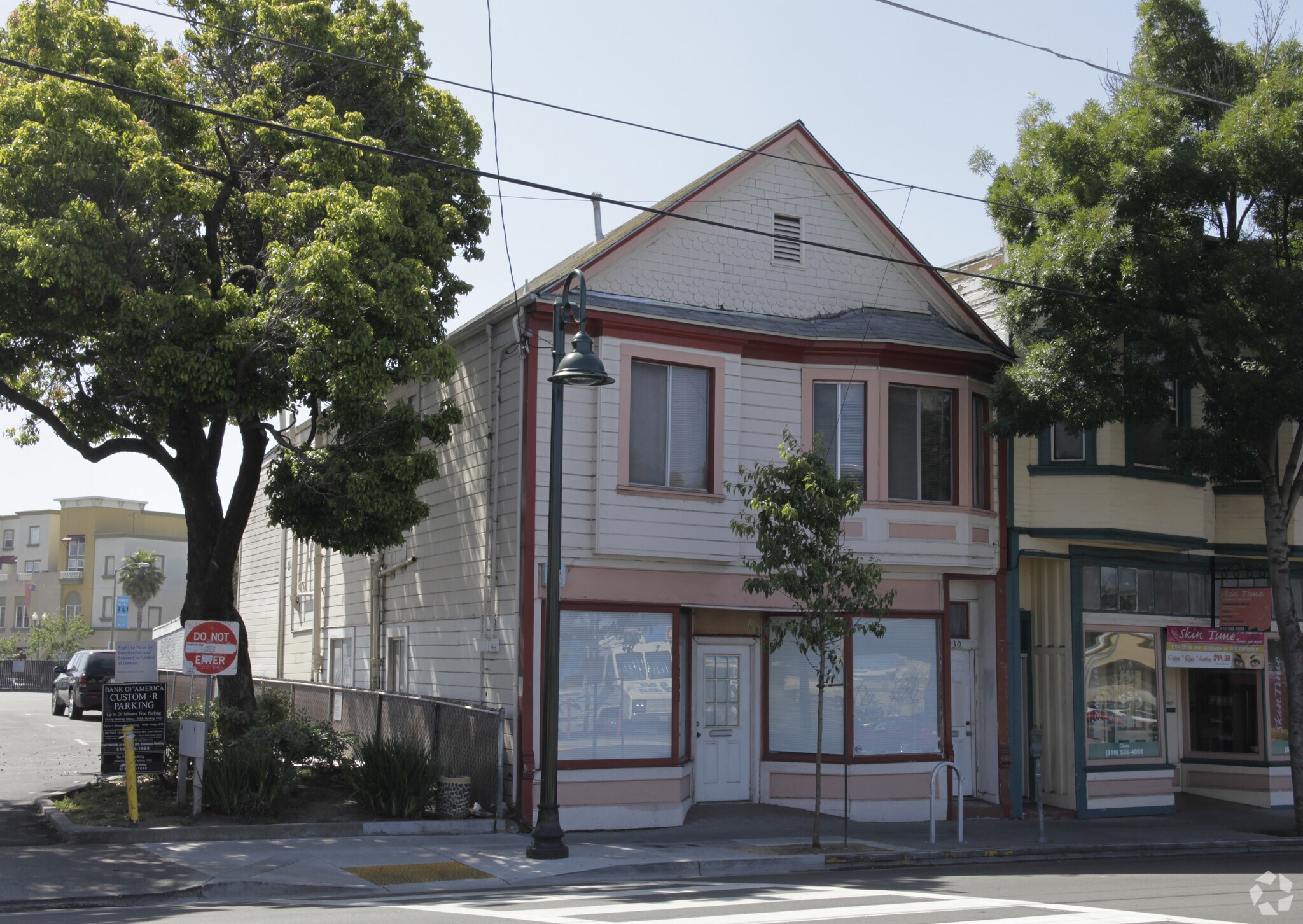1232 Fruitvale Ave, Oakland, CA à louer Photo principale– Image 1 sur 3