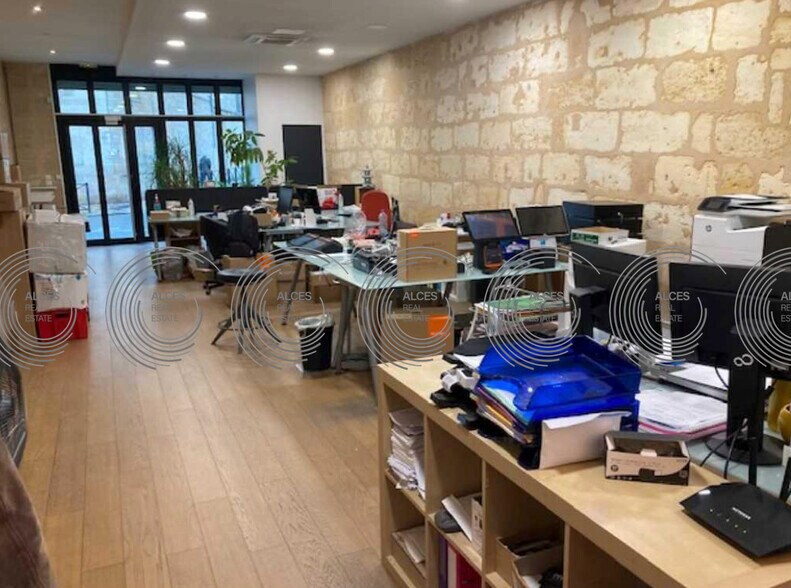 Bureau dans Bordeaux à vendre - Photo de l’immeuble – Image 2 sur 5