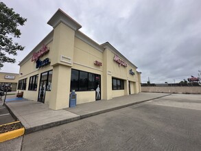 19786 Highway 105 W, Montgomery, TX à vendre Photo intérieure– Image 1 sur 12