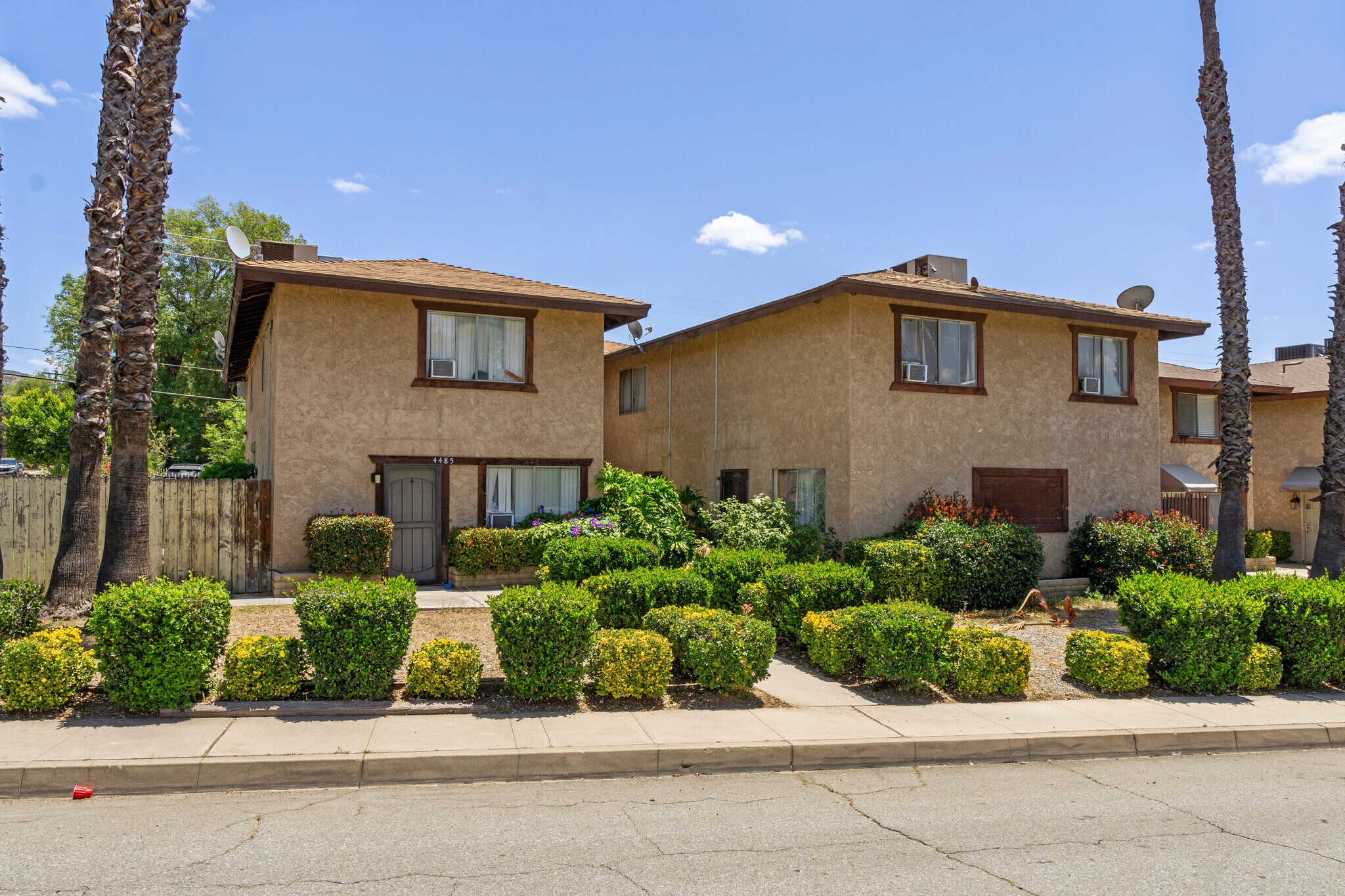 4485 Sierra Way, San Bernardino, CA à vendre Photo de l’immeuble– Image 1 sur 8