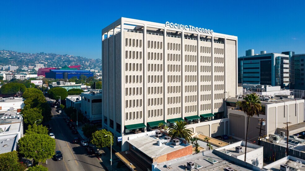 116-120 N Robertson Blvd, West Hollywood, CA à louer - Photo de l’immeuble – Image 3 sur 7