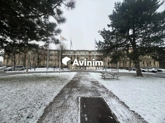 Plus de détails pour Bureau à louer