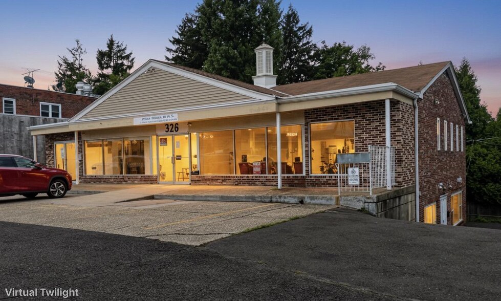 326 Bustleton Pike, Feasterville Trevose, PA à louer - Photo de l’immeuble – Image 1 sur 28