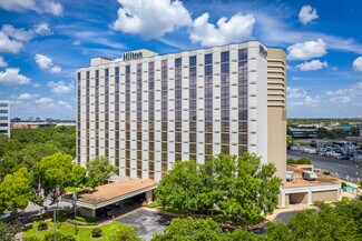 Plus de détails pour 6780 Southwest Fwy, Houston, TX - Bureau/Local commercial à louer