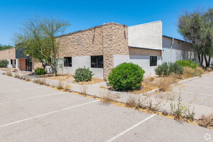 1520 W Battaglia Rd, Eloy, AZ à louer - Photo de l’immeuble – Image 2 sur 53
